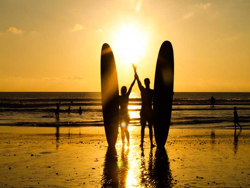 Surfen auf Bali